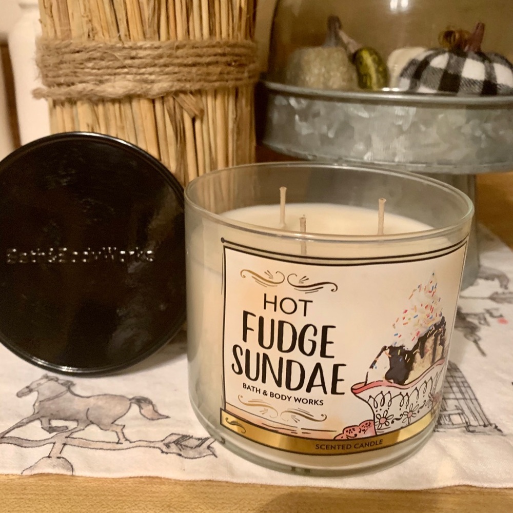 Bath and body works candle